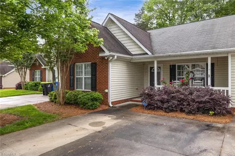 5167 Mount Hope Dr, Winston Salem, NC 27107