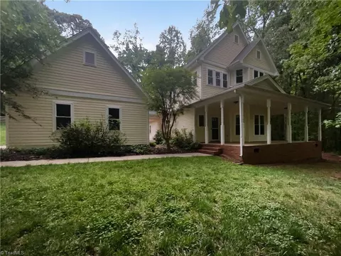 110 Tesi Ct, Greensboro, NC 27455