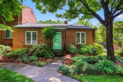 2625 F Greenbrier Rd, Winston Salem, NC 27104