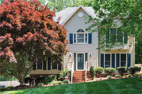 6175 Tennyson Dr, Kernersville, NC 27284