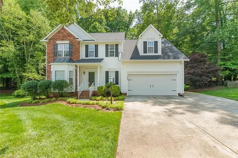 1380 Salem Crossing Rd, Kernersville, NC 27284