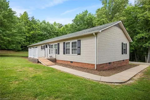 1150 Canterberry Farm Rd, Westfield, NC 27053