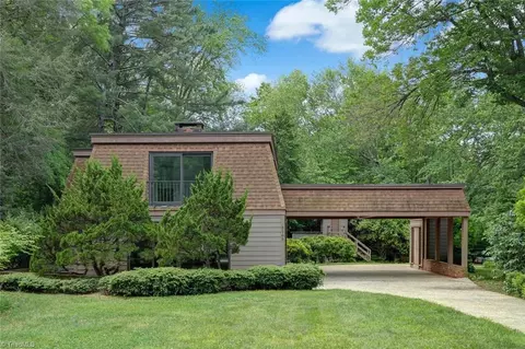 3109 Watauga Dr, Greensboro, NC 27410
