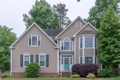 2 Sanderling Pl, Greensboro, NC 27407
