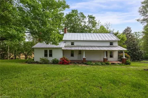 1130 Edwards Farm Rd, King, NC 27021