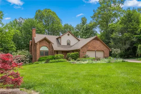 1907 Shepherd Dr, Reidsville, NC 27320