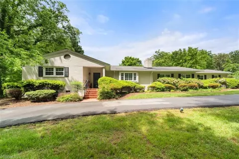 360 Westview Dr S, Winston Salem, NC 27104