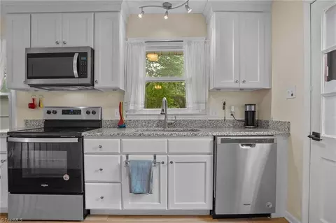 3518 Johnson St, High Point, NC 27265 photo 9