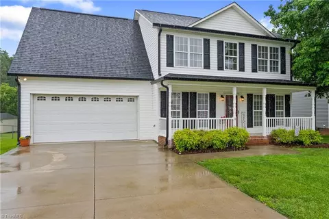 6 Eagle Dr, Thomasville, NC 27360 photo 3