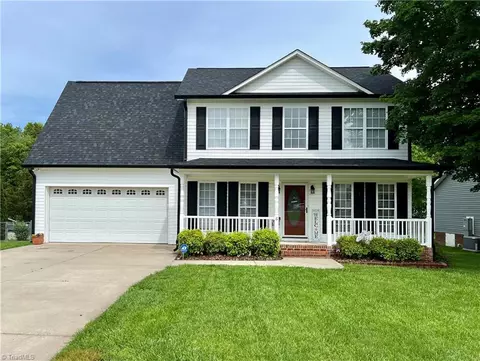 6 Eagle Dr, Thomasville, NC 27360 photo 2