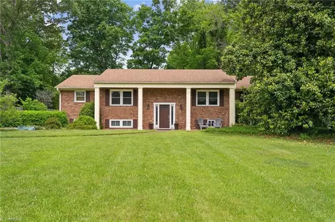 3508 Langdale Dr, High Point, NC 27265