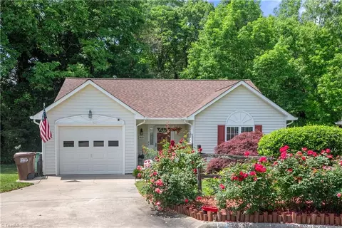 915 James Rd, High Point, NC 27265