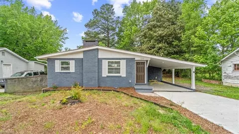 620 Council St, Thomasville, NC 27360