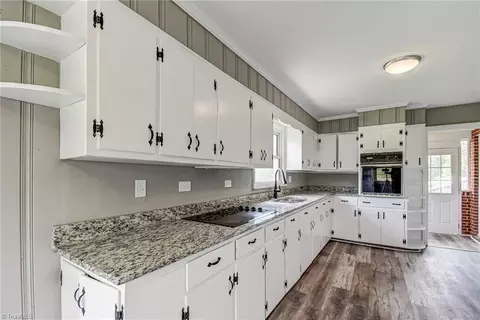 Kitchen - 1171 Mitchell Rd, Pilot Mountain, NC 27041 photo 1 of 6