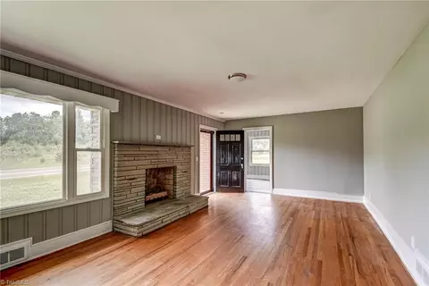 Living - 1171 Mitchell Rd, Pilot Mountain, NC 27041 photo 3 of 3