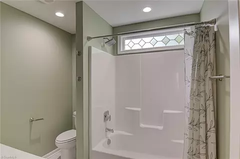 802 Carrick St, High Point, NC 27262 photo 19