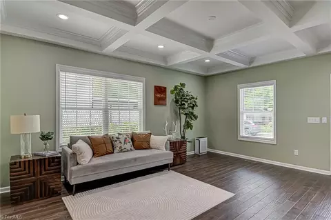 802 Carrick St, High Point, NC 27262 photo 3