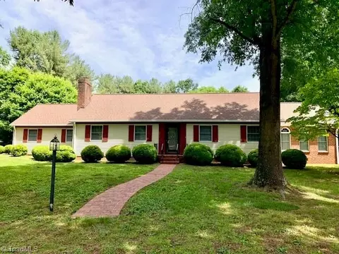 2374 Union Cross Rd, Winston Salem, NC 27107