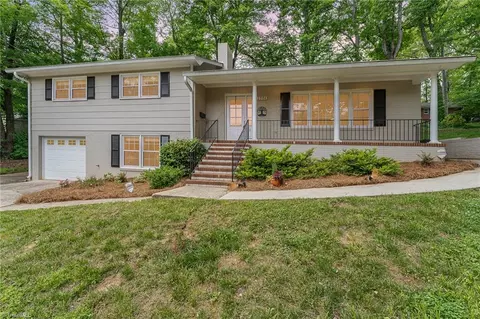 2976 Kedron Ct, Winston Salem, NC 27106