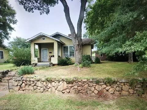 271 Broad St, Lexington, NC 27295