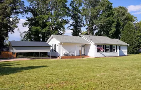 235 Timberview Dr, Lexington, NC 27292