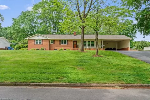 2724 Tudor Rd, Winston Salem, NC 27106