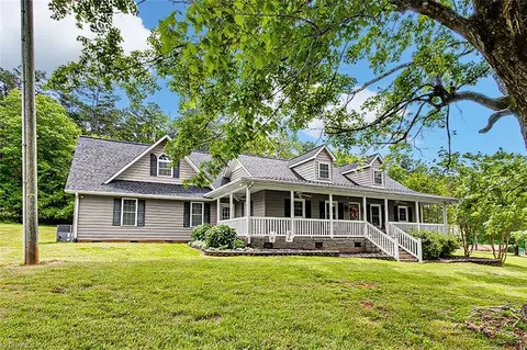 3146 Wow Rd, Randleman, NC 27317