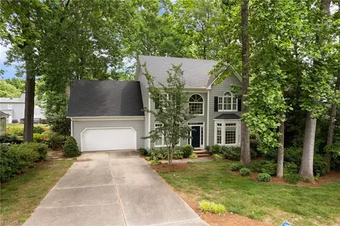 2604 Mackinaw Dr, Greensboro, NC 27455