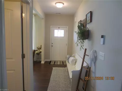 Entry Way - 101 Ascender Dr, King, NC 27021 photo 1 of 2