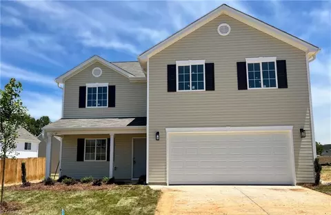 705 Brampton Dr, Mcleansville, NC 27301
