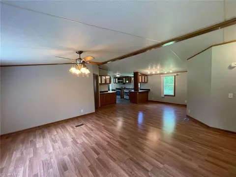 274 Maplebrook Dr, Elkin, NC 28621 photo 11