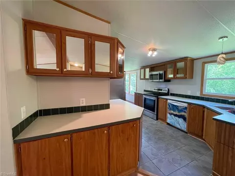 274 Maplebrook Dr, Elkin, NC 28621 photo 15