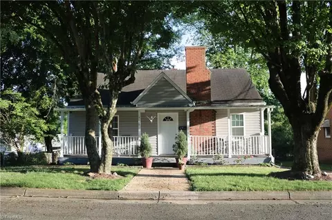 416 24 12 St W, Winston Salem, NC 27105