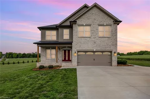 115 Linda Ln, Mocksville, NC 27028
