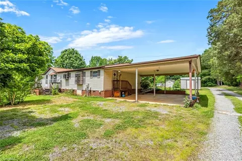 668 Zimmerman Rd, Lexington, NC 27295