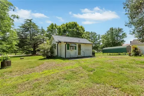 672 Zimmerman Rd, Lexington, NC 27295