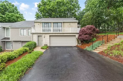 151 Golfview Dr, Bermuda Run, NC 27006
