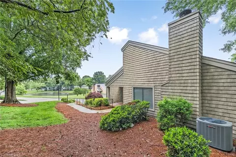 151 Golfview Dr, Bermuda Run, NC 27006 photo 5