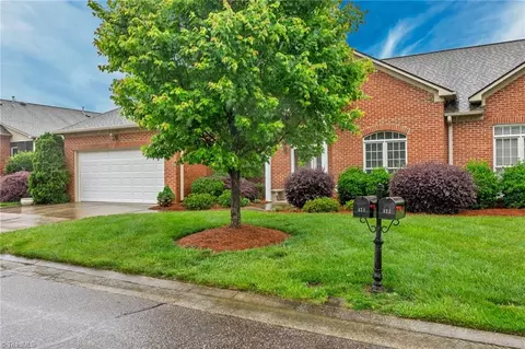 421 Northbridge Dr, High Point, NC 27265