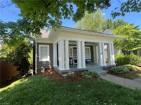 1618 Walker Ave, Greensboro, NC 27403