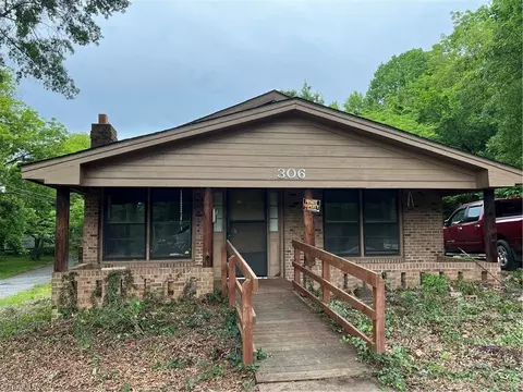 306 Willis Ave W, High Point, NC 27260