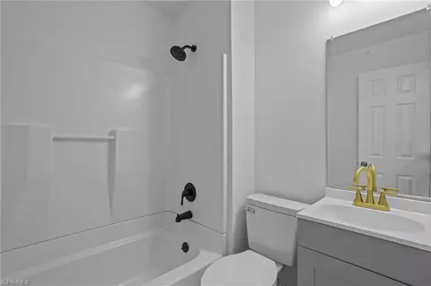 Bath - 2378 Thayer Rd, Trinity, NC 27370 photo 4 of 5