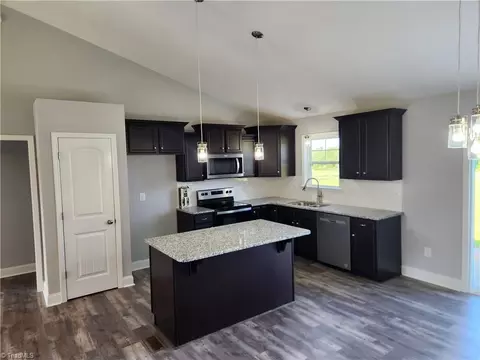 103 Knight Farm Rd, Stokesdale, NC 27357 photo 2