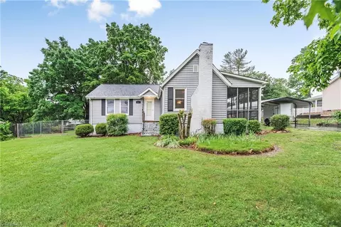 808 Georgia Ave, Thomasville, NC 27360
