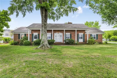 4510 Yadkinville Rd, Winston Salem, NC 27106