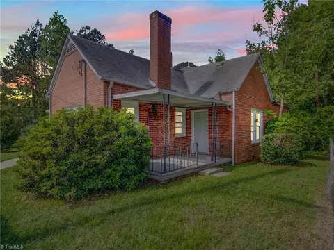 720 Main St S, Troy, NC 27371