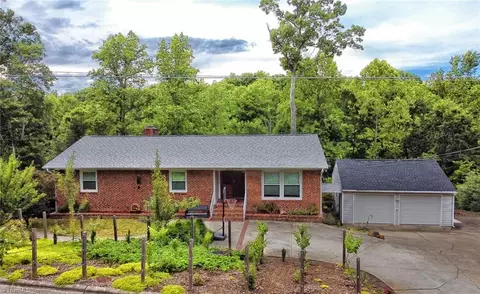 535 Dogwood Cir, High Point, NC 27260