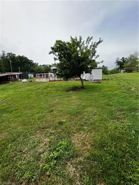 2463 Mountain View Loop, Stuart, VA 24171 photo 14