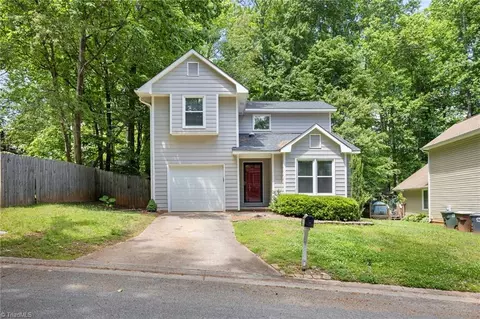 3 Dunnberry Ct, Greensboro, NC 27455