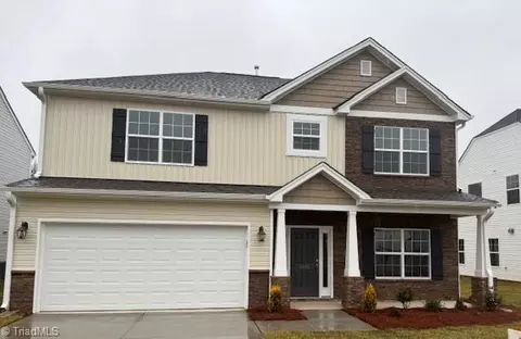 3568 River Farm Dr #330, Kernersville, NC 27284